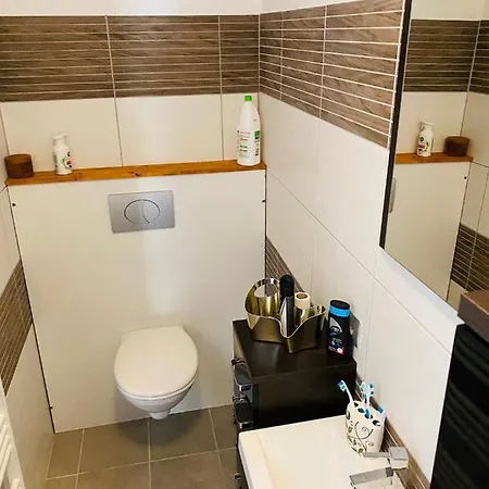 Superbe Studio Avec Piscine Proche Royan Entre Cognac Et Oleron Konukevi Chaniers
