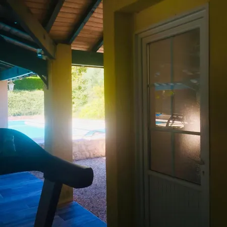 Superbe Studio Avec Piscine Proche Royan Entre Cognac Et Oleron Chaniers